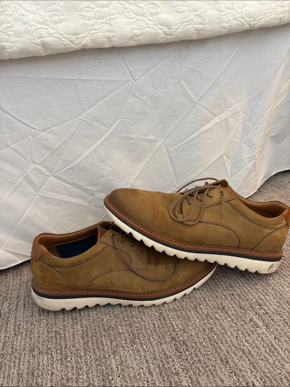 Johnston & Murphy lightweight flexible